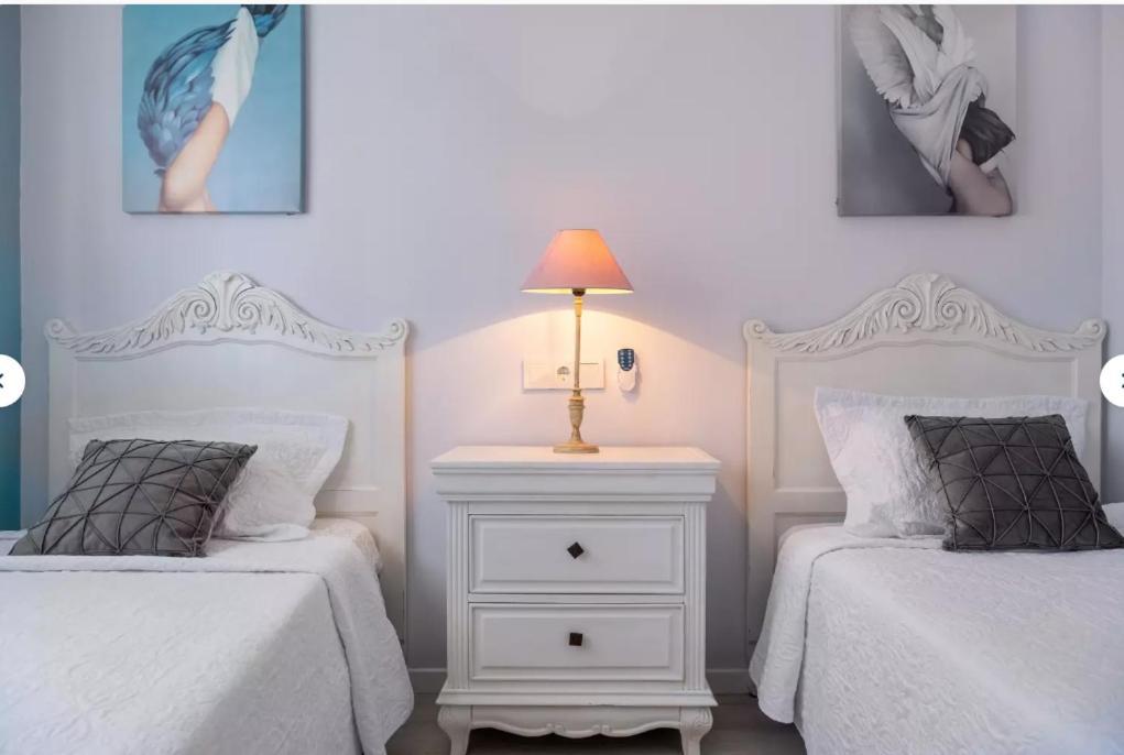 Apartamentos Lolitalola Holidays ซาโลเบรญา ภายนอก รูปภาพ