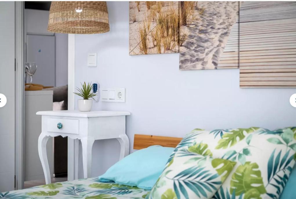 Apartamentos Lolitalola Holidays ซาโลเบรญา ภายนอก รูปภาพ