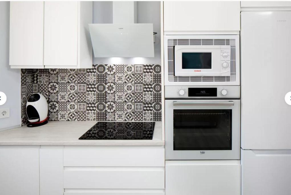 Apartamentos Lolitalola Holidays ซาโลเบรญา ภายนอก รูปภาพ