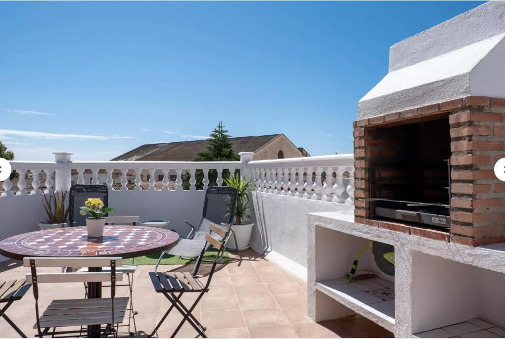 Apartamentos Lolitalola Holidays ซาโลเบรญา ภายนอก รูปภาพ