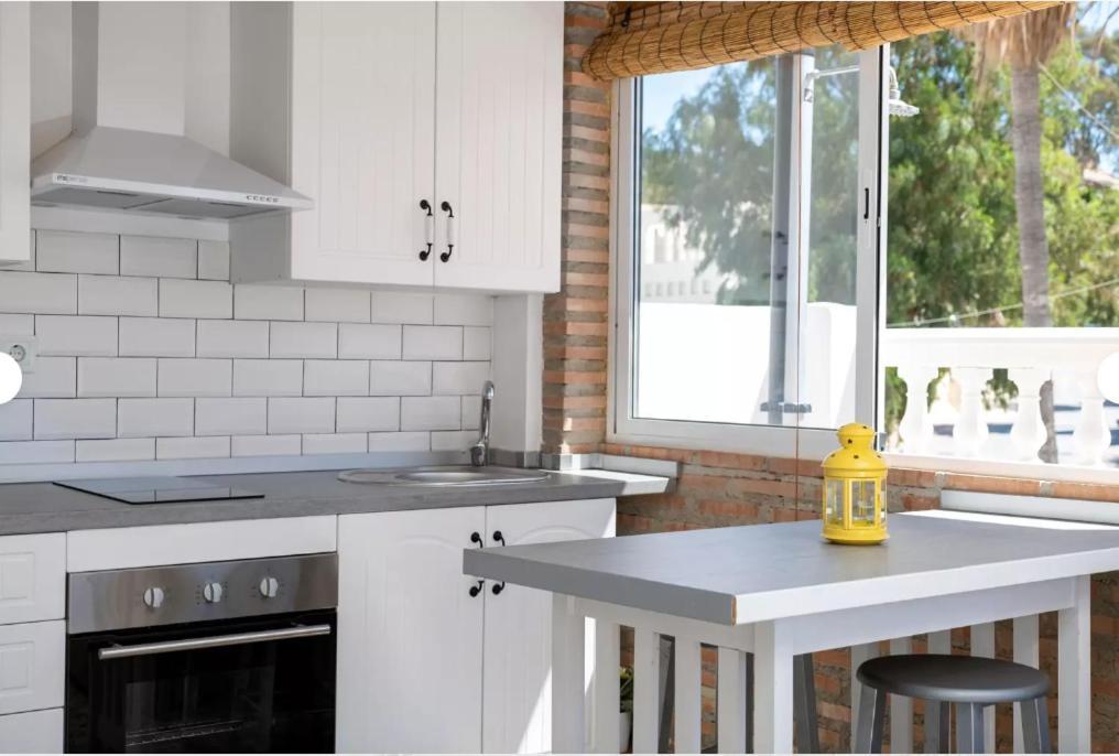 Apartamentos Lolitalola Holidays ซาโลเบรญา ภายนอก รูปภาพ