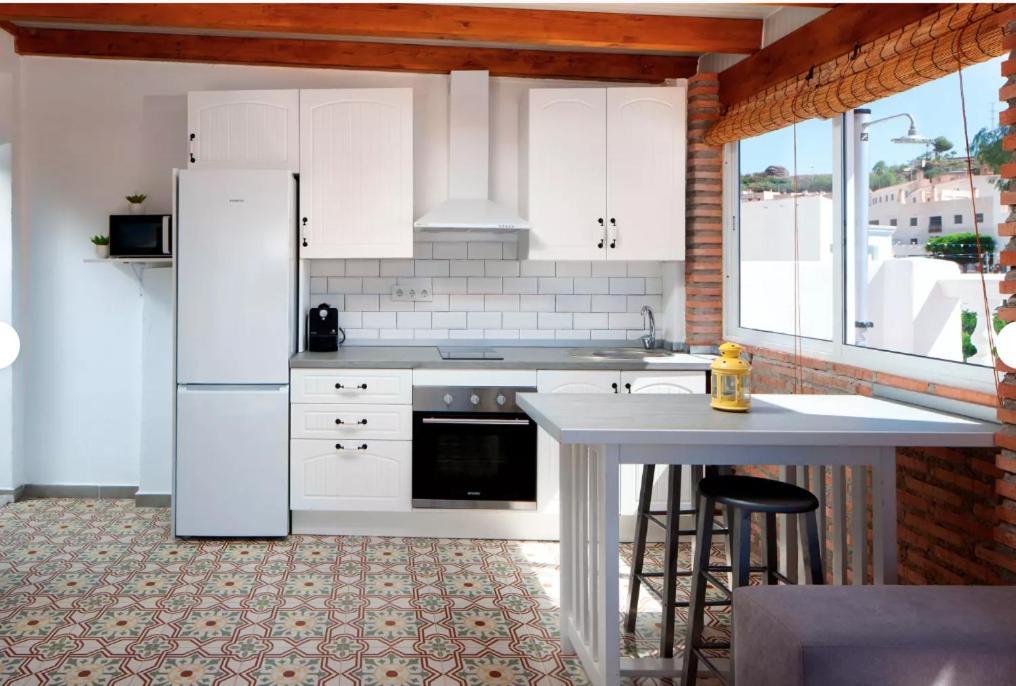Apartamentos Lolitalola Holidays ซาโลเบรญา ภายนอก รูปภาพ